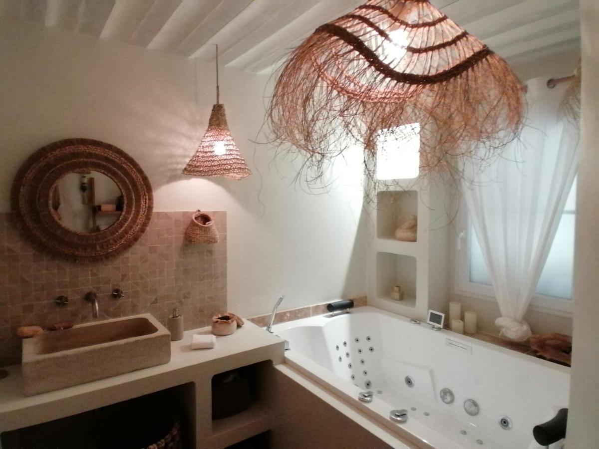 La Petite Perle, Balneo En Supplement, Le Clos Des Perles トゥルトゥール エクステリア 写真